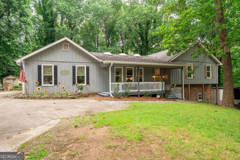 2627 Pinebrook Drive