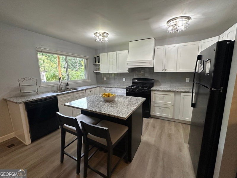 Photo 6 of 2535 Abner Place NW