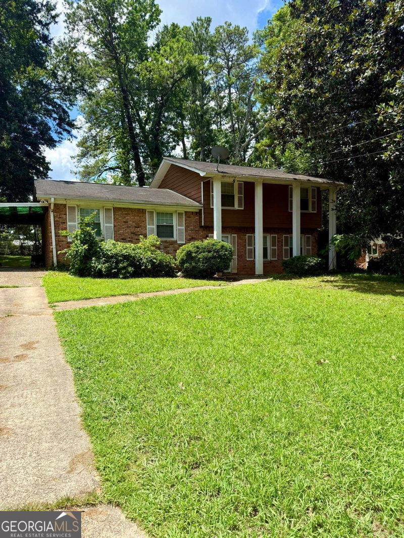 3638 Sherrydale Lane
