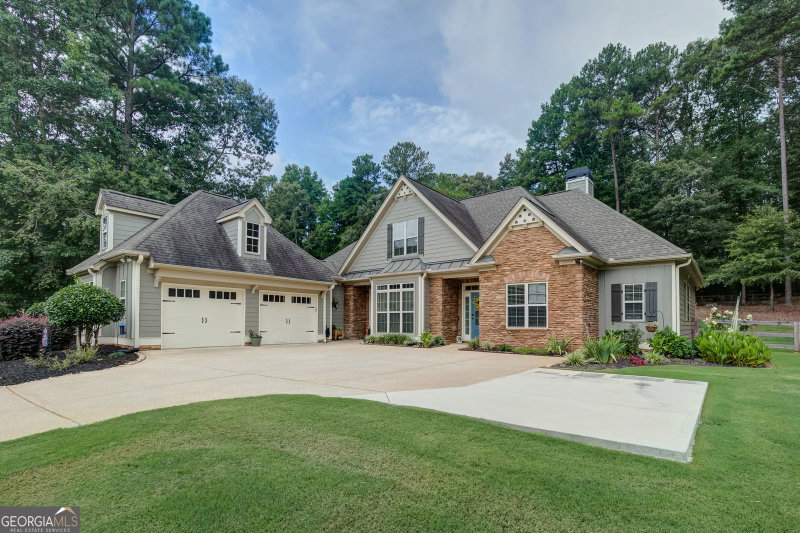 Photo 3 of 75 Drews Ridge Drive