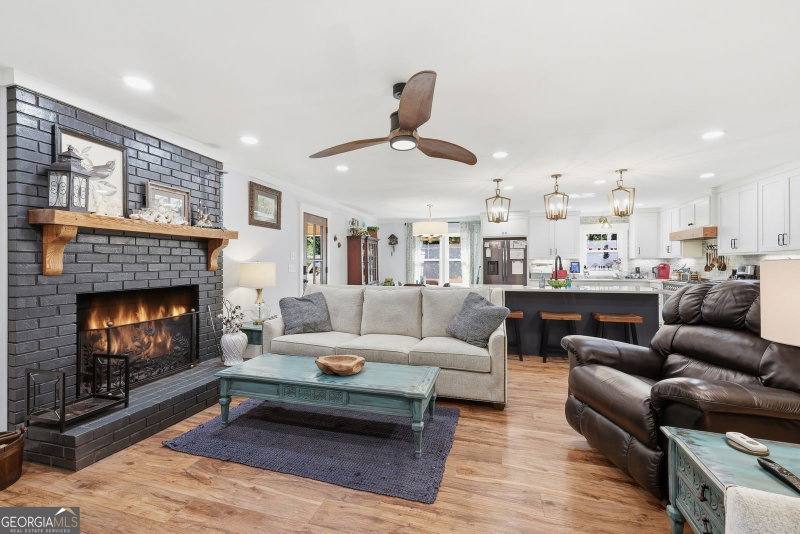 Photo 4 of 500 Ketron Drive