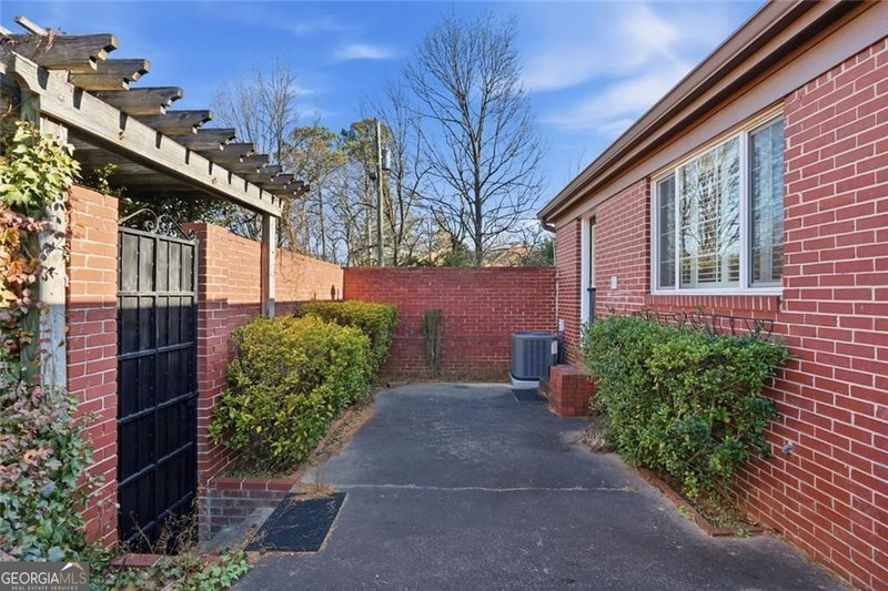 Photo 22 of 5375 Roswell Road #B1