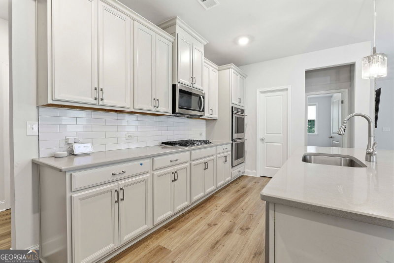 Photo 11 of 357 Caledonia Court