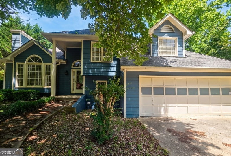 Photo 2 of 4915 Bayberry Drive