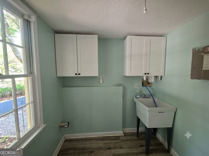 Photo 19 of 4915 Bayberry Drive