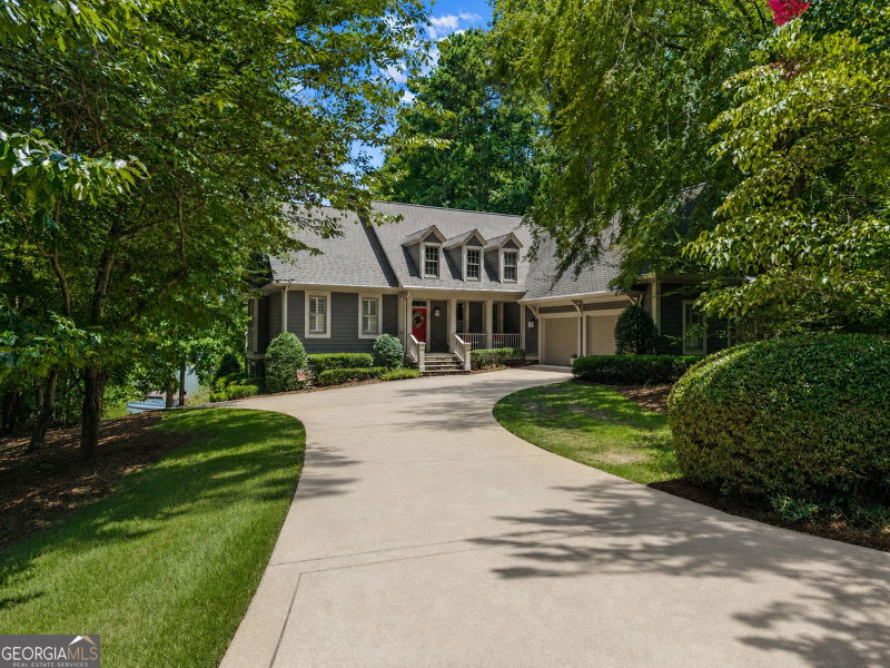 1020 Colonial Court
