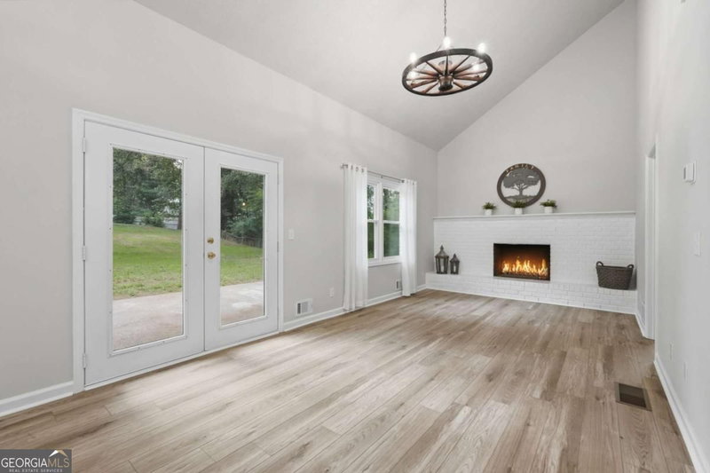 Photo 11 of 5139 Merry Lane