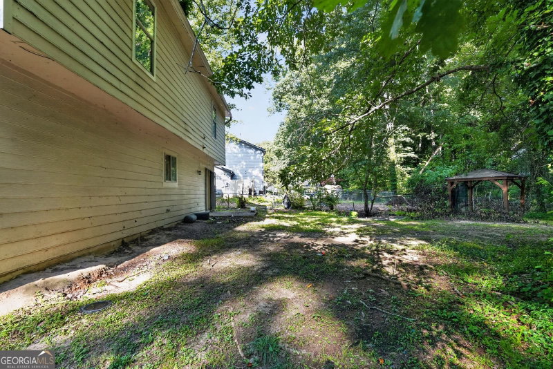 Photo 14 of 805 Greenhedge Drive