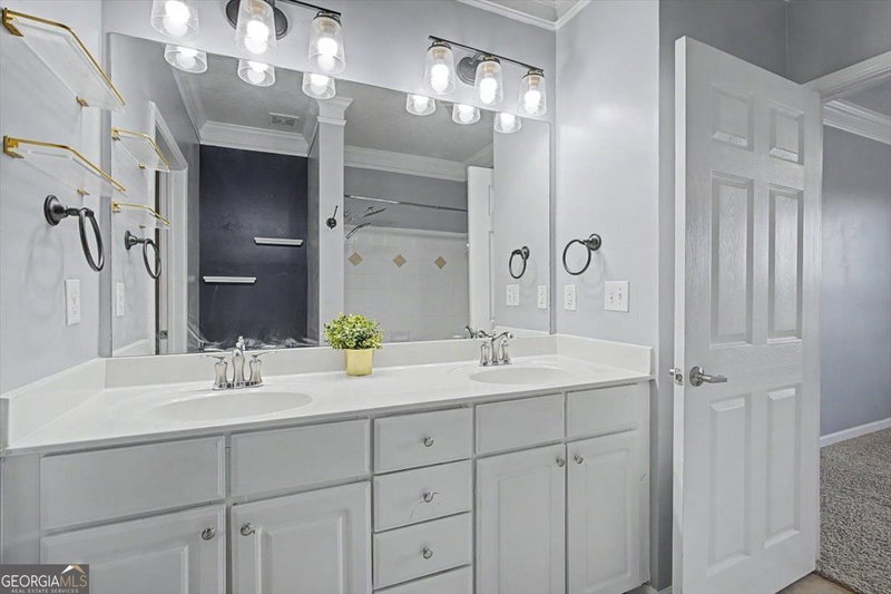 Photo 18 of 1850 Cotillion Drive #1414