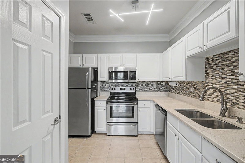 Photo 6 of 1850 Cotillion Drive #1414