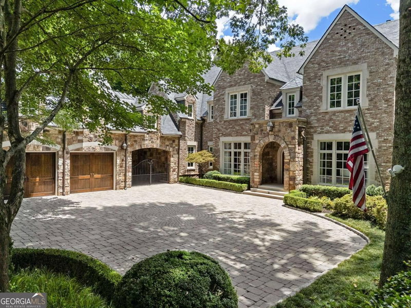 675 W Paces Ferry Road NW #4
