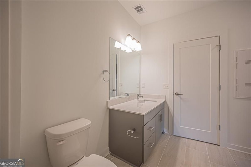 Photo 15 of 525 Parkway Drive NE #208