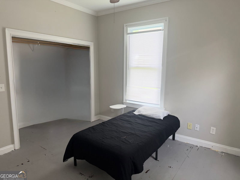 Photo 11 of 447 N 9th Street