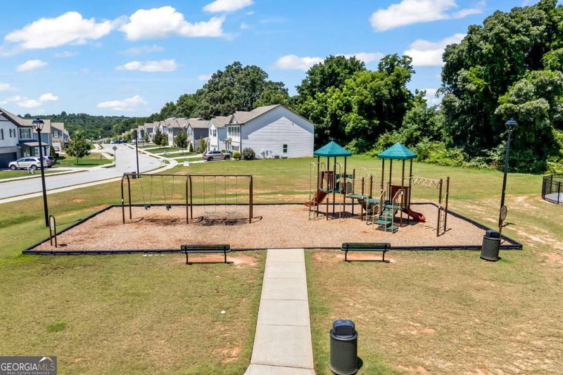 Photo 41 of 178 Starbuck Parkway
