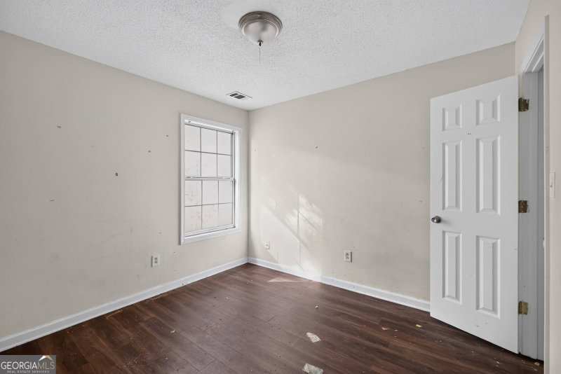Photo 9 of 7117 Ravenwood Lane