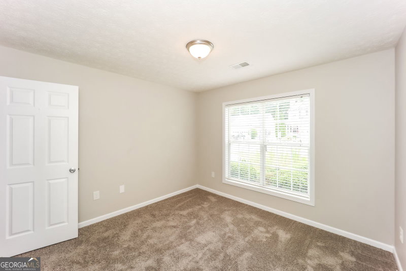 Photo 11 of 413 Baldwin Court