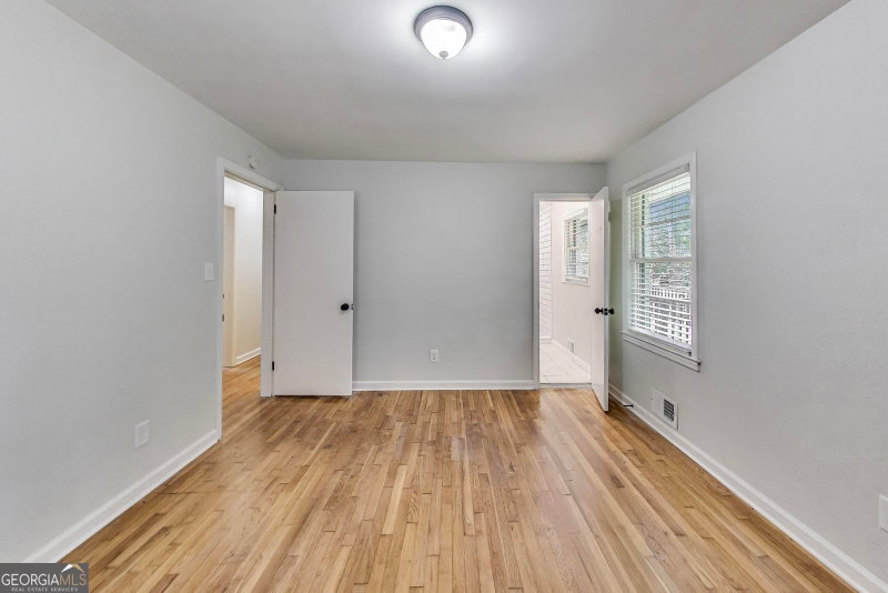 Photo 6 of 3110 Rollingwood Lane SE