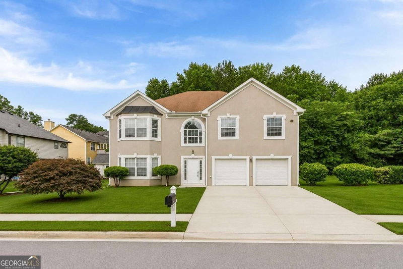 2364 Fallbrook Court