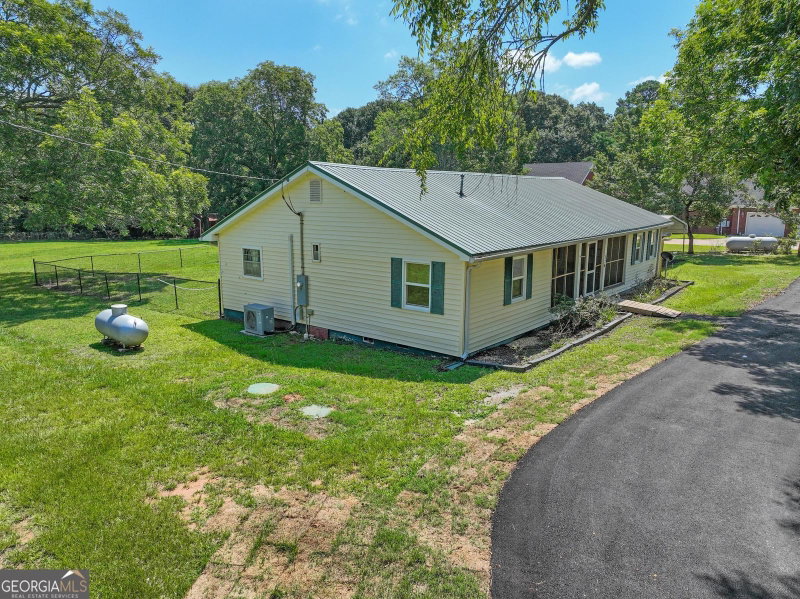 Photo 42 of 176 Midland Street