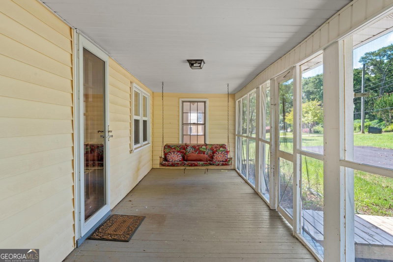 Photo 8 of 176 Midland Street