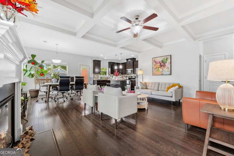 Photo 12 of 4747 Highland Avenue