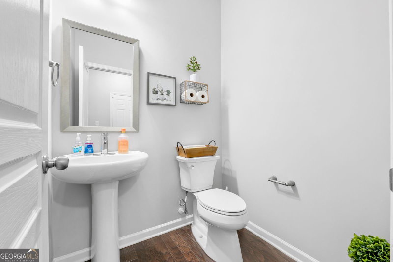 Photo 18 of 4747 Highland Avenue