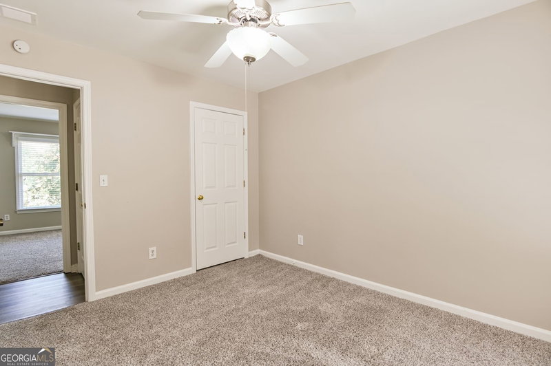 Photo 23 of 185 Gainford Court