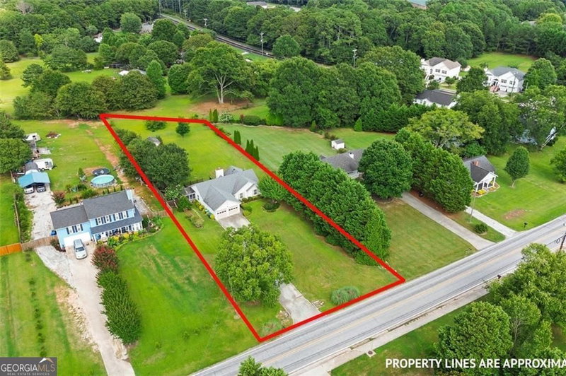 Photo 2 of 3100 Oak Grove Road