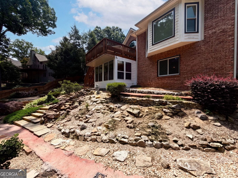 Photo 11 of 135 N Clublands Court
