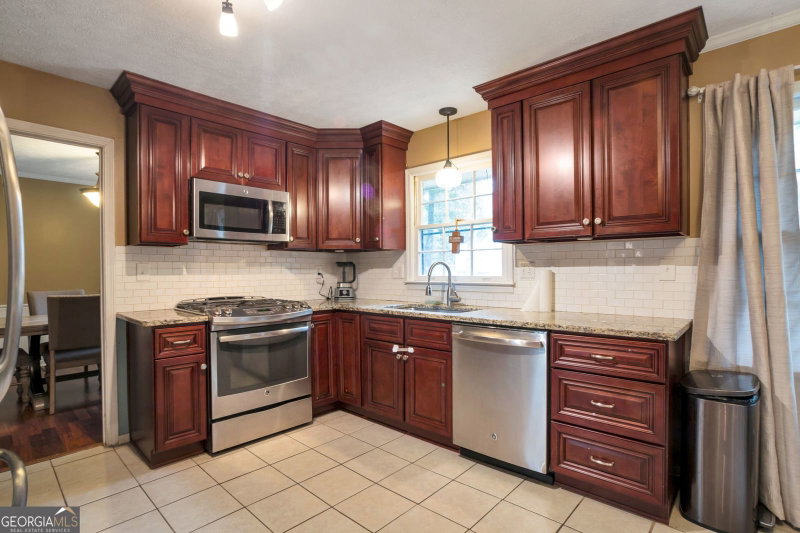 Photo 5 of 1210 Brookside Drive NE