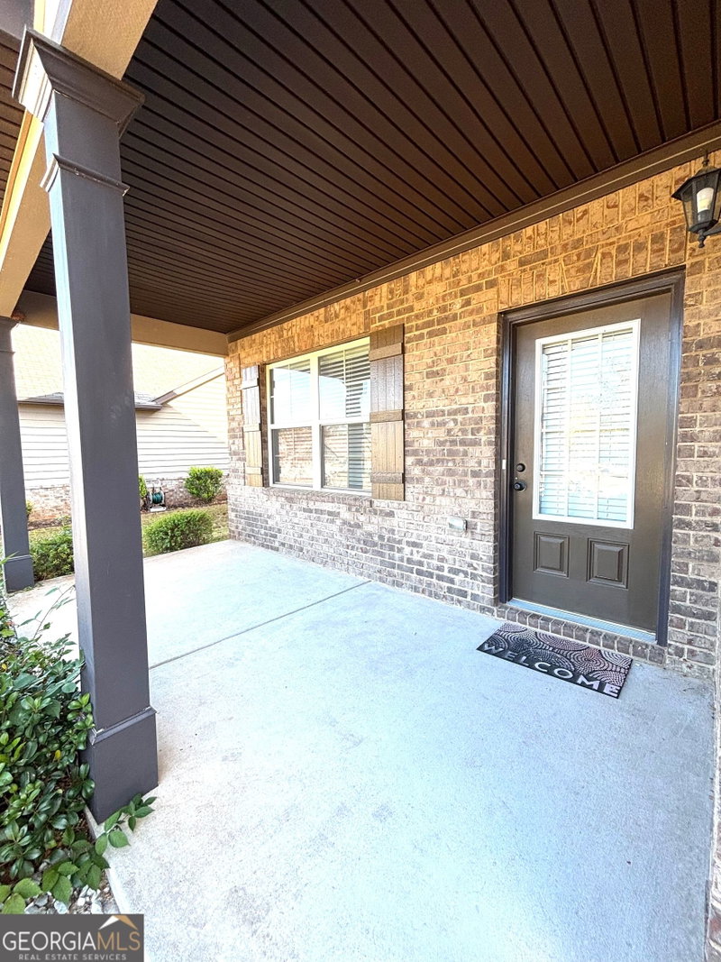 Photo 2 of 197 Weymouth Drive