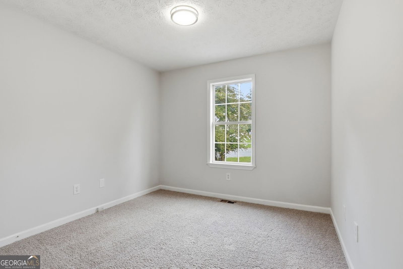 Photo 12 of 31 Stiles Court SW