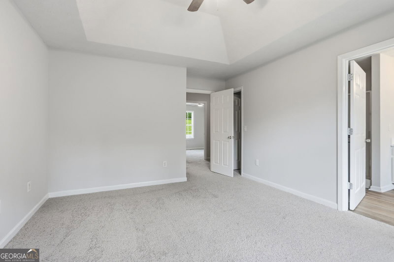 Photo 9 of 31 Stiles Court SW