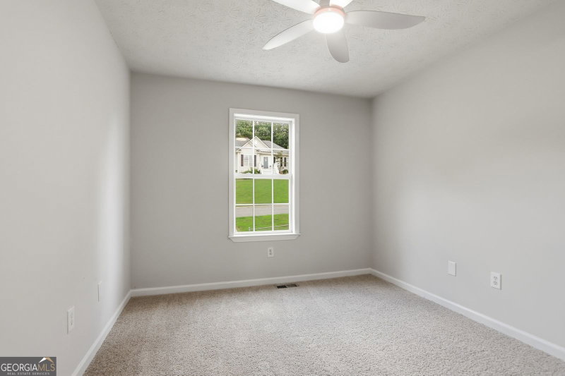 Photo 10 of 31 Stiles Court SW