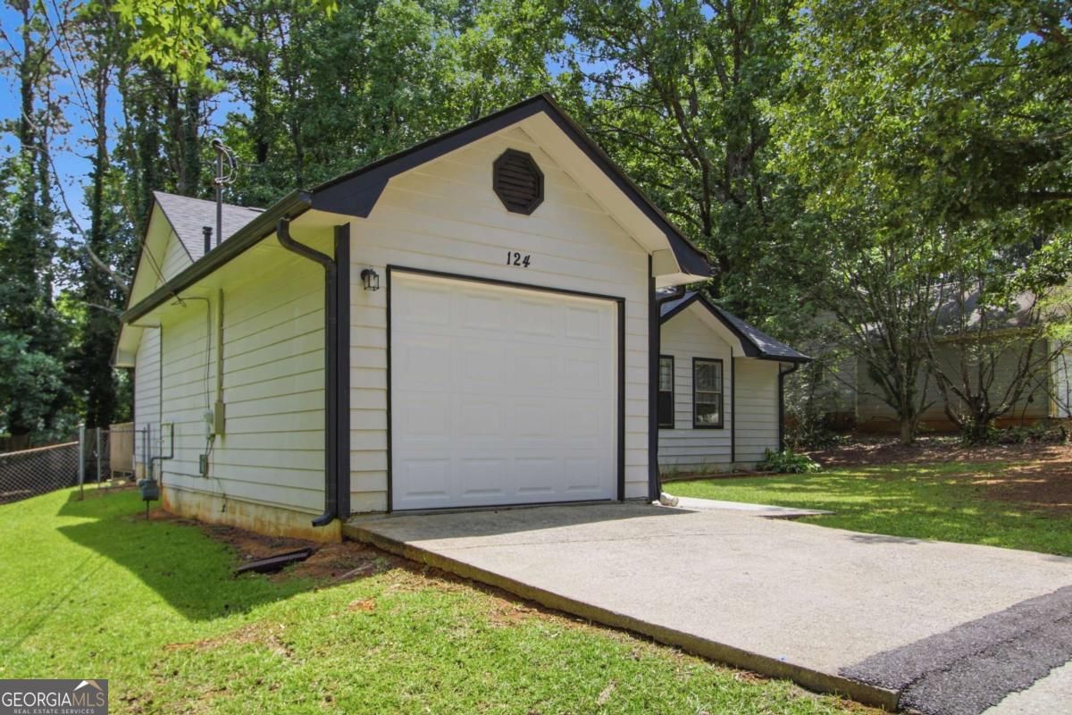 124 Julie Lane, Stockbridge, GA 30281