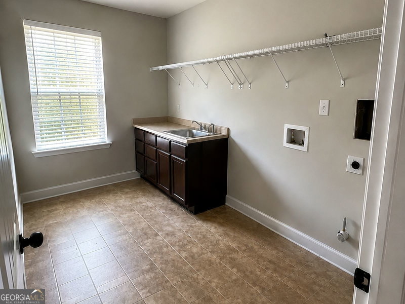 Photo 22 of 835 Lorrimont Lane