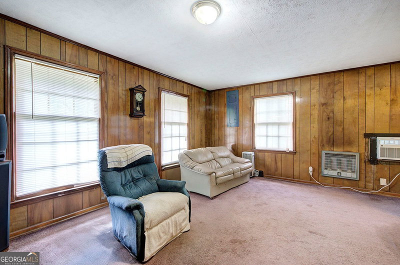 Photo 7 of 105 Meadow Lane SW