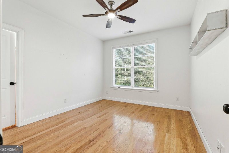Photo 46 of 215 Kingswood Lane