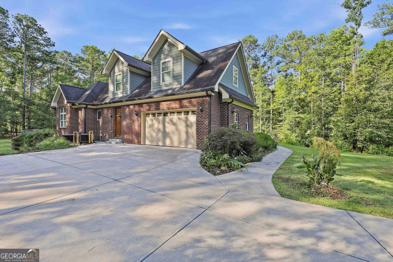 Photo 7 of 215 Kingswood Lane