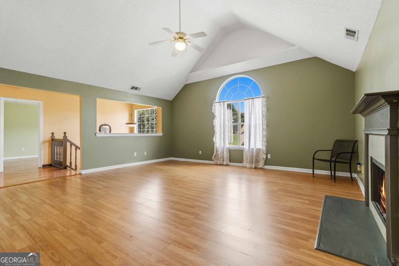 Photo 11 of 4424 Idlewood Park