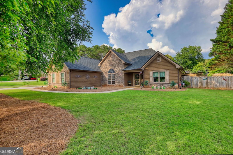 Photo 10 of 4207 Old Wood Drive
