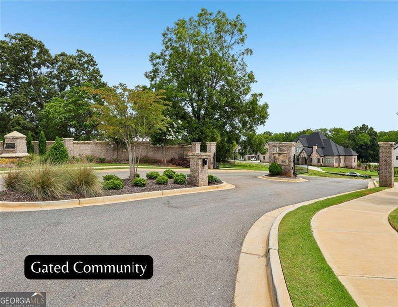 Photo 2 of 6209 Bridgewood Drive