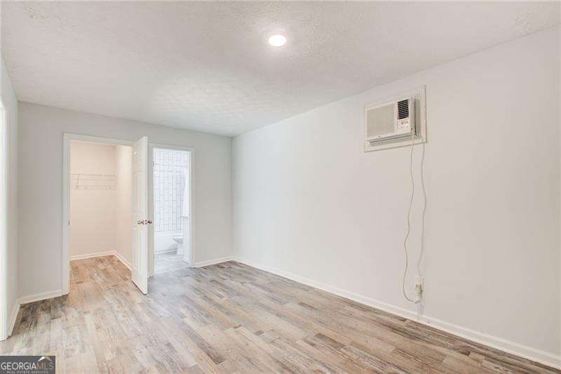 Photo 7 of 2470 Stonegate Drive NW