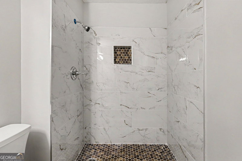 Photo 11 of 815 Dunleith Court