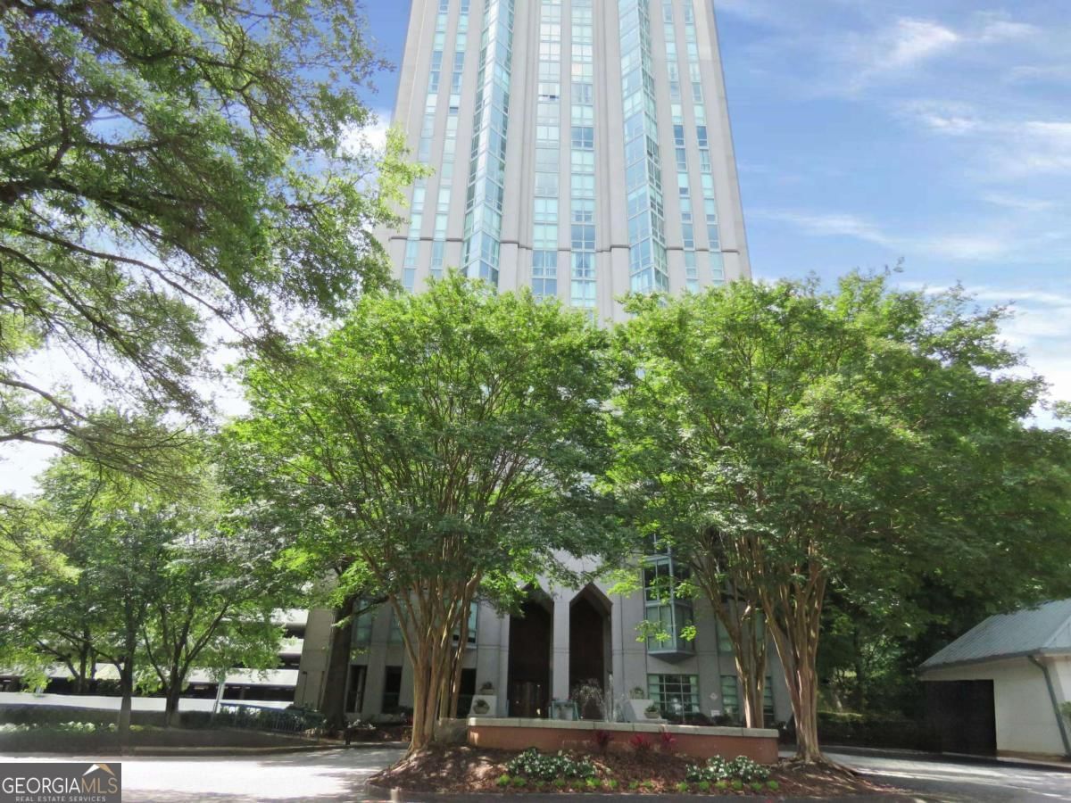2870 Pharr Court South NW #407, Atlanta, GA 30305