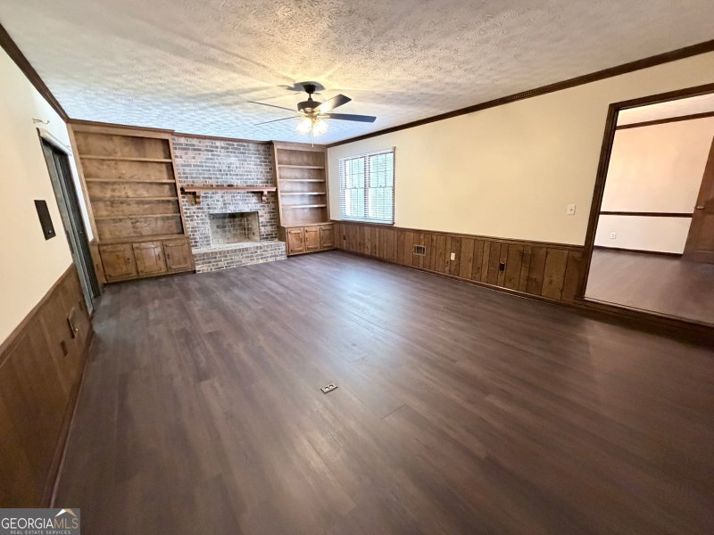 Photo 20 of 1912 Wildwood Court SW