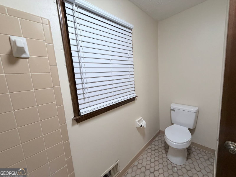 Photo 27 of 1912 Wildwood Court SW