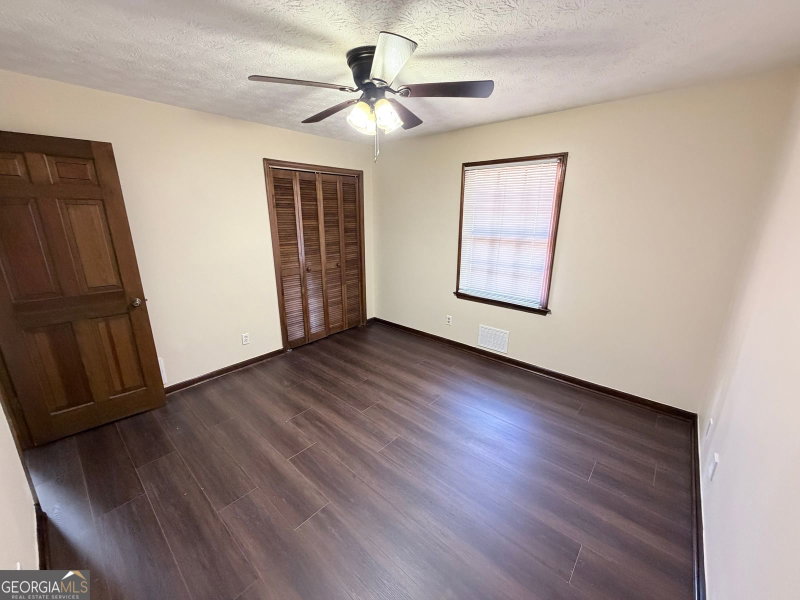 Photo 31 of 1912 Wildwood Court SW