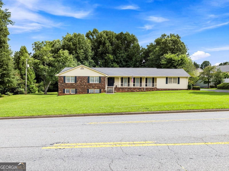 Photo 36 of 2405 Post Oak Tritt Road