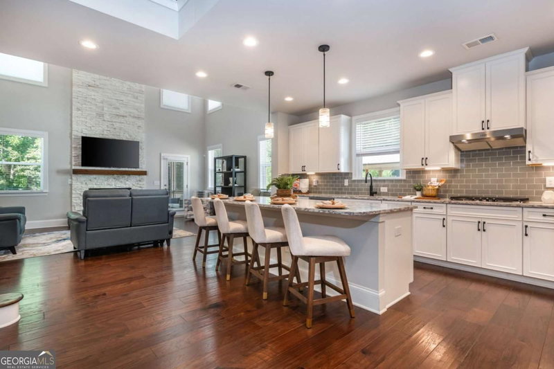 Photo 19 of 1811 Goodhearth Drive NE